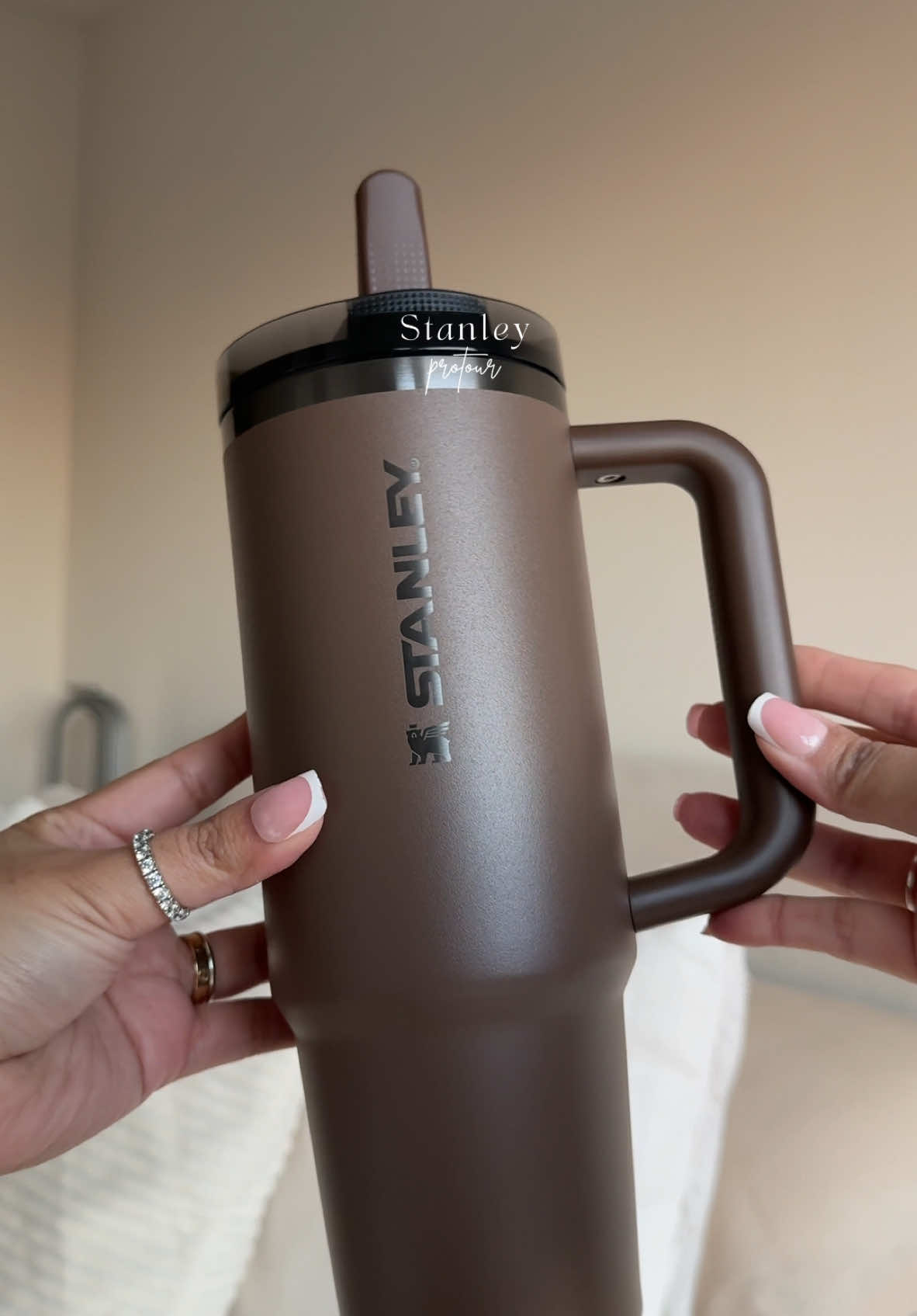the obsession is real 🐻🤎 @Stanley Brand #fyp #unboxwithme #fyppppppppppppppppppppppp #stanleyprotour #stanley #StanleyCup #stanleytumbler 