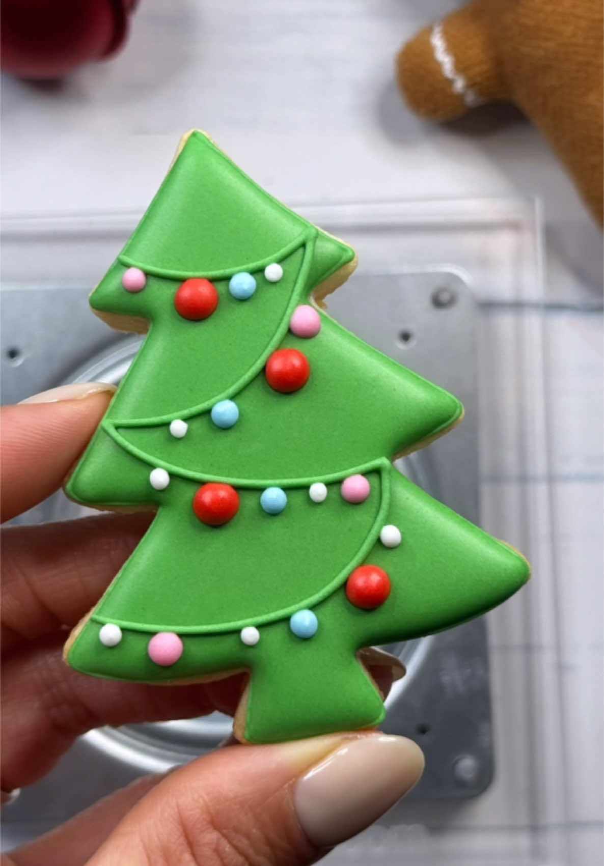 Peace and Joy 🌲… to you and yours this christmas season ⛄️ #christmascookies #christmascookieshomemade #homemade #cookieslover #galletasnavideñas #baylissreposteria #cookiestagram #galletas #galletasdenavidad #seasonalfood #navidad #galletasdenavidadcaseras #cookiemaker #regalagalletas #christmastreecookies #christmascountdown #cookiedecoratingvideo #cookiedecoratingclass #cookiedecorator