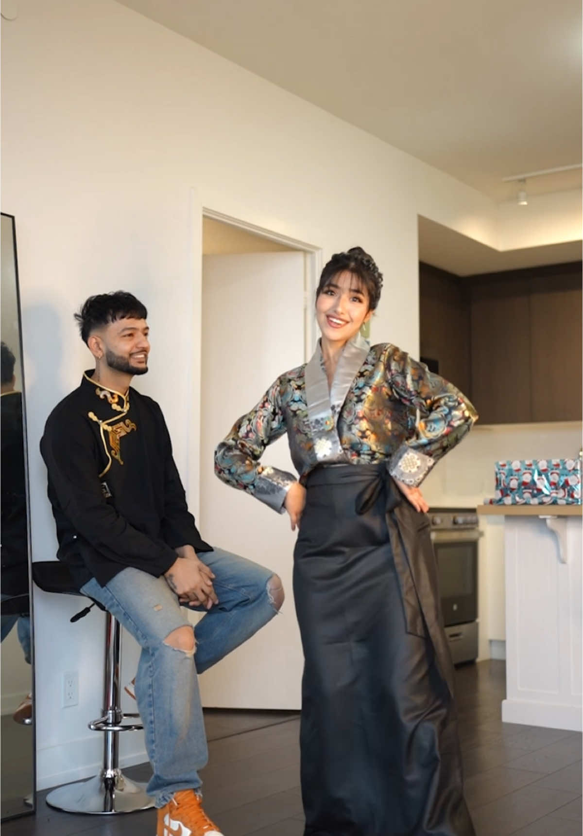 Me be like—- Luhhh,,,,,basera Nepali đặnce hernu hos🙉😍❤️ @𝐌𝐀𝐍𝐈 𝐒𝐈𝐃𝐇𝐔 ❤️ Outfit- @kaira_tradition 😍❤️so in love❤️ shipping worldwide 🌍 #nepalidance#couplegoals#manidc 