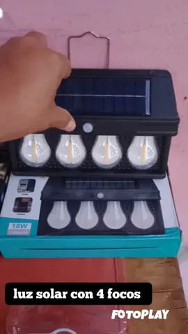 luz solar con 4 focos 