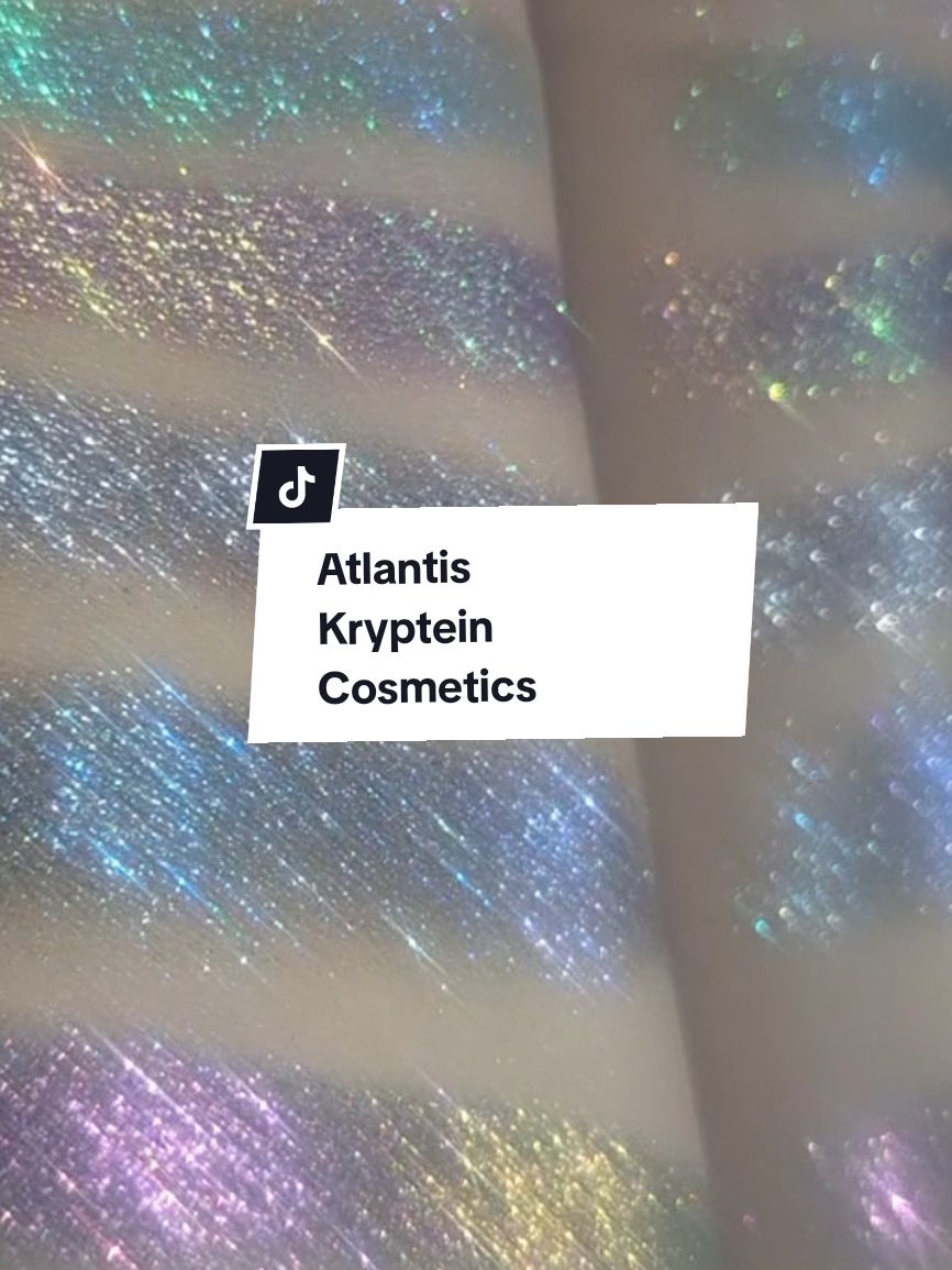 Atlantis by Kryptein Cosmetics ✨️🌊 #makeup #eyeshadowpalette #multichrome #shimmer #krypteincosmetics 