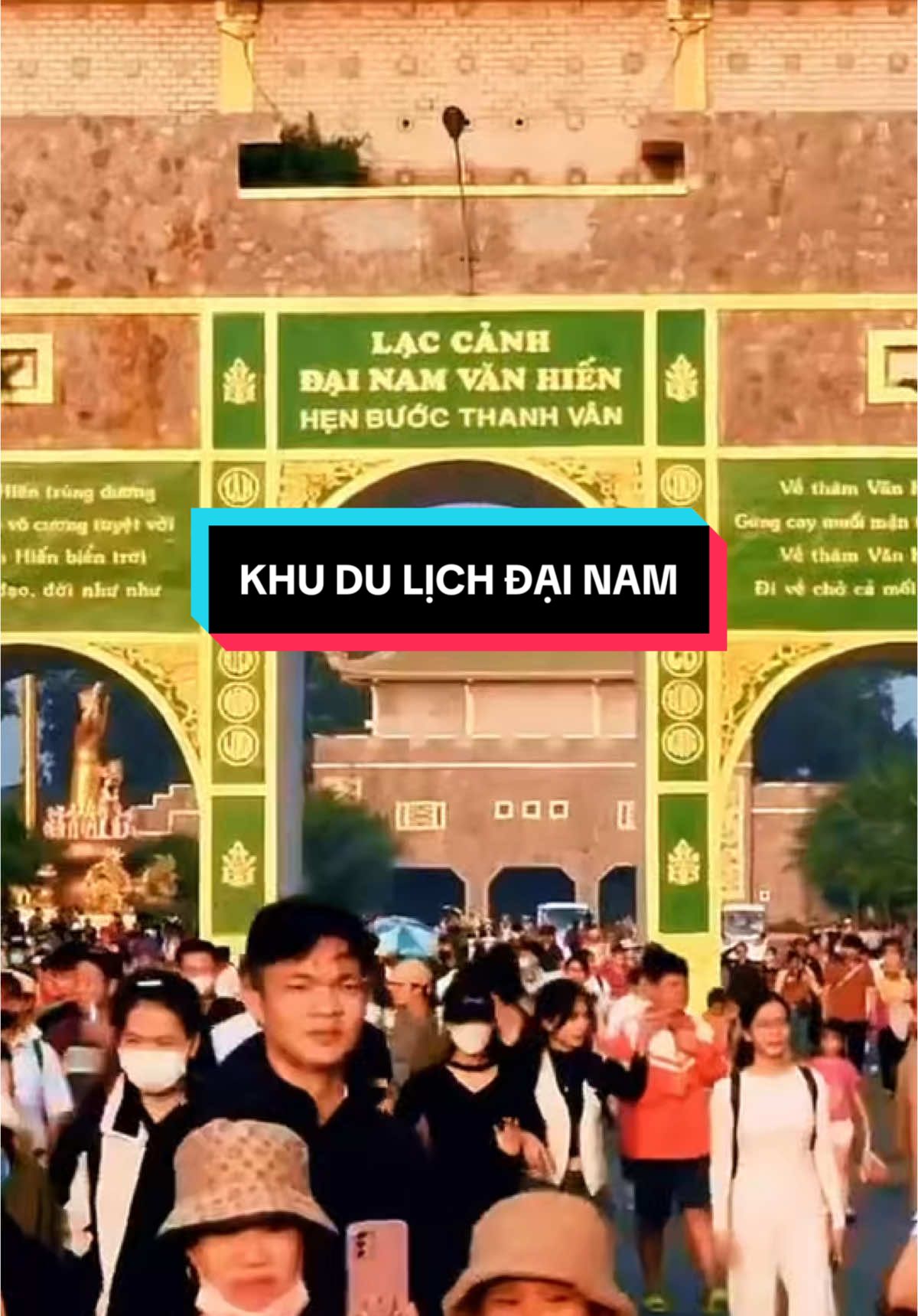 Dành cho ai chưa bik cái KDL Đại Nam của pà hoàng đờ ra ma nó siêu to kh.ủ.ng cở nào...đi bộ 7 ngày 7 đêm ko hết nổi...😨😰😱 #Xuhuong #Cliphaymoingay #Xuhuongtiktok #Tigerluongdiscovery #Showbiz #Nguyenphuonghang #Showbizviet #Khudulichdainam 