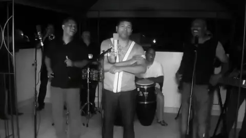 Escucha esa letra🔊🔥 Wili rivera🎙️ #Salsa #Salsa #salsabaul🎶🔊 #salsabaul568 #parati #parati #paratiiiiiiiiiiiiiiiiiiiiiiiiiiiiiii #reels #wilirivera 