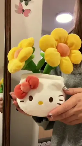 Chậu hoa gấu bông Hello Kitty🤗 #cute #gaubong #hellokitty #chậuhoaHelloKitty #foryou #xuhuong #teddybear 