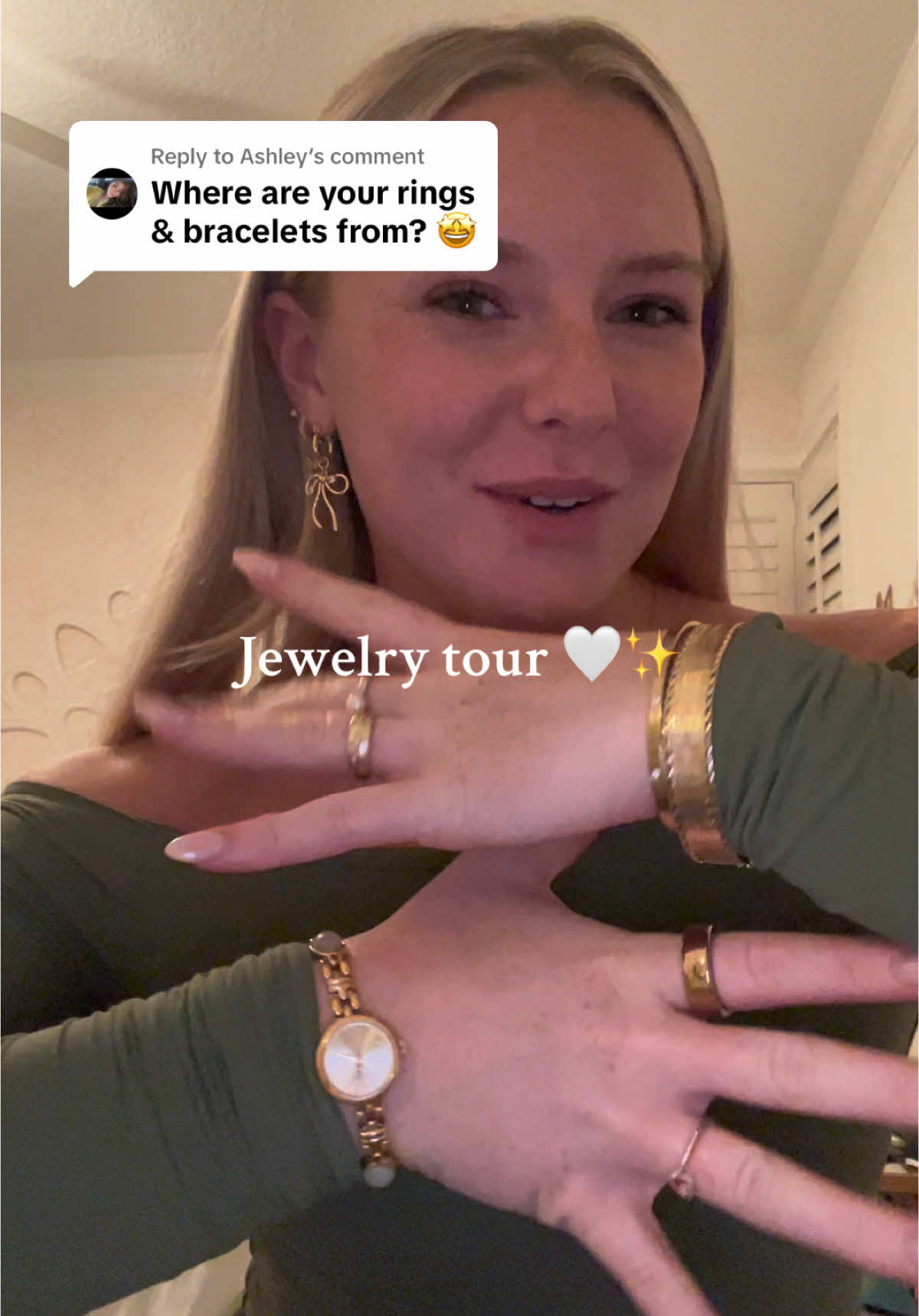 Replying to @Ashley hope this still helped im sorry i dont know a lot of it🫶🏻🎀 #jewelry #jewelrytour #goldjewelry #vintagejewelry #watches #rings #earrings 