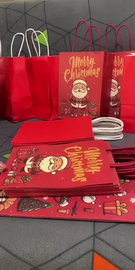 #christmasbags #giftwrapper #wrapper