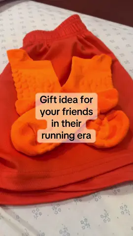 Looking for a great Christmas gift for a loved one or friend in their running era? here you go. Grab this high quality product at a very affordable price. 🏃🏽‍♀️‍➡️ Let's G!  #fyp #foryou #trend #Running #socks #runningessentials #neon #tiktokph #christmasgift #giftideas 