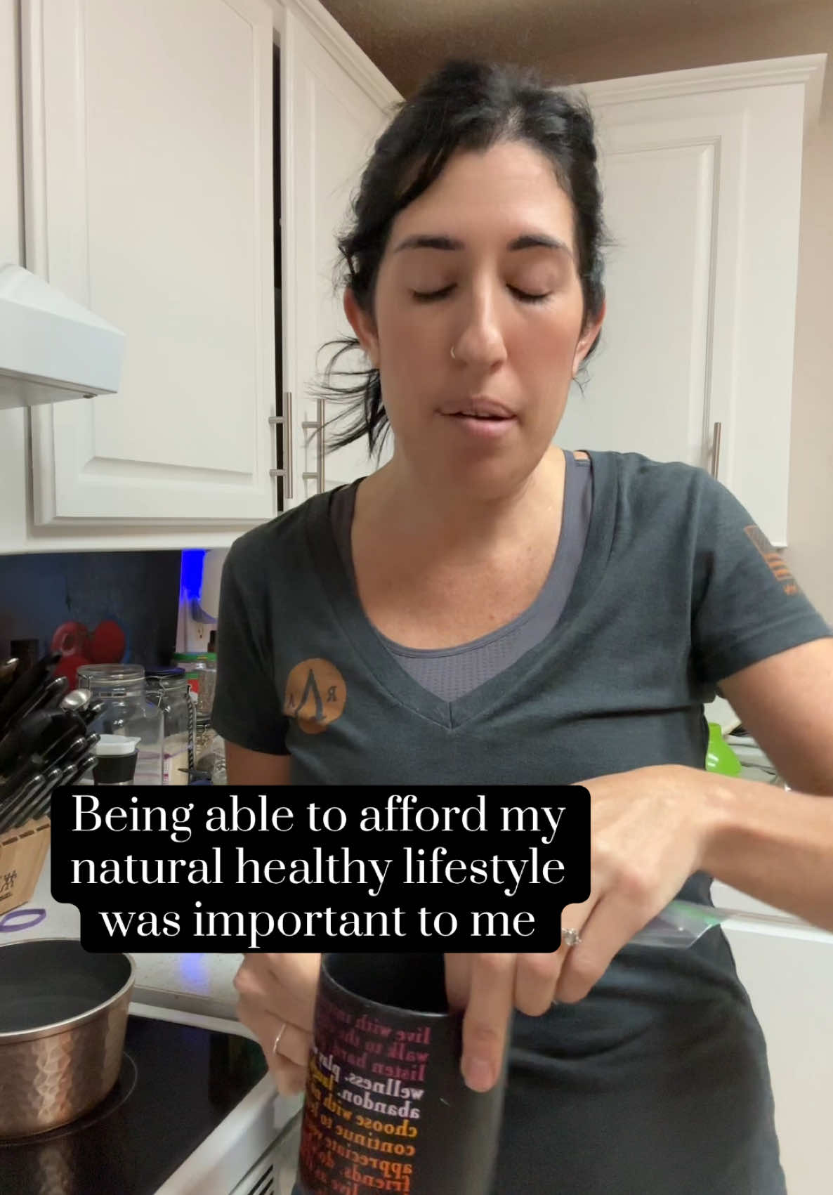 Living naturally doesnt have to break the bank.  🌿See how i make it work — comment “organic” and ill send you over the details!! #naturalliving #momlifehacks #digitalfreedom #workfromanywhere🌎 #healthylifestyle #financialfreedom 