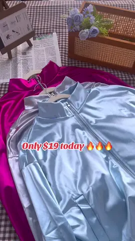 $25 free shipping #bodysuit #oqq #oqqbodysuits #SuperBrandDay #feelinggreatinoqq #fallfashion #tiktokshop #flashsale#oldmoney #spotlightfashion#FallFreshness#trendy#foryou#fyp #fashion#haul#sale #clothes #TikTokFashion #viral#TikTokMadeMeBuylt #sports #sportsjacket #gymwear #GymTok #sportswear Show #treasurefinds #autumn #autumnfashion #winter #clothing 