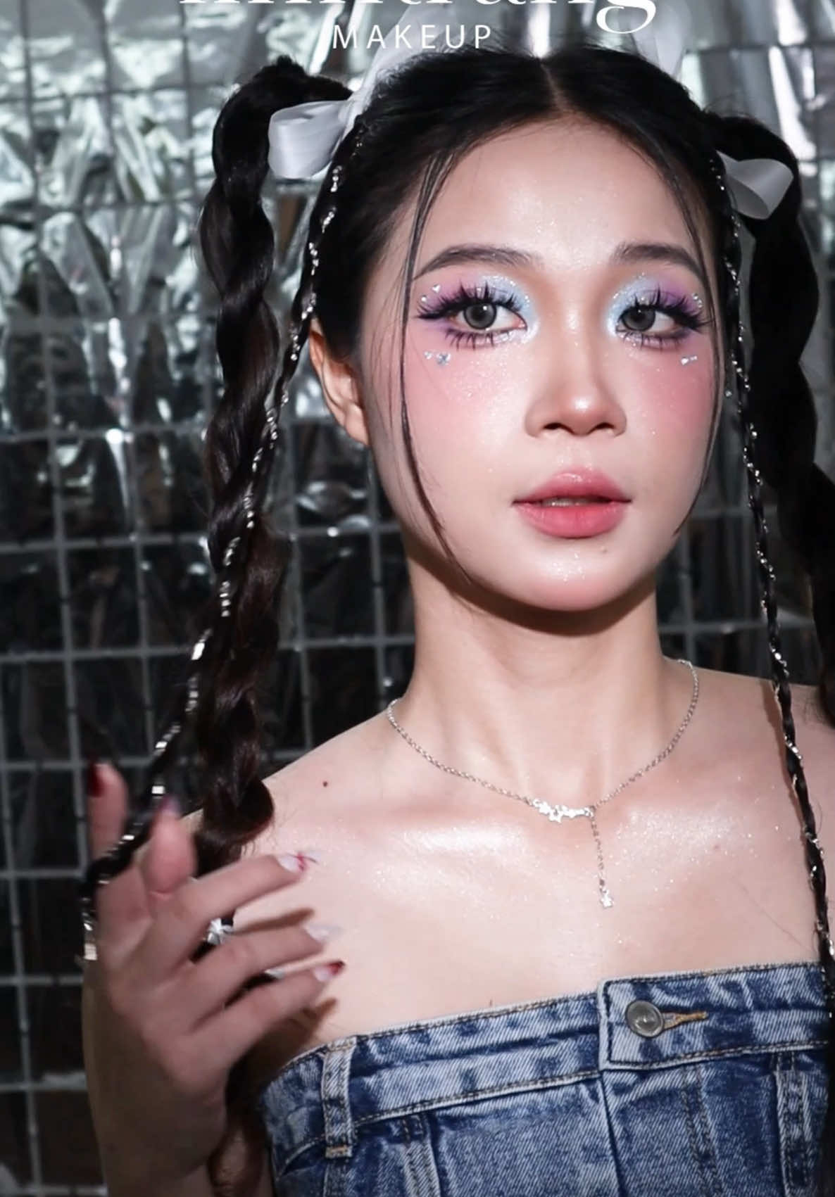 Mùng 9 với 14/12 còn trống vài lịch thôi bà nào cần biến hình đi concert nhắn tui liền nhée 👏🏻 400🐟 thế này có xứng đáng khônggg #fyp #xuhuong #makeup #makeupbylinhtrang #anhtraisayhi #anhtraivuotnganchonggai 