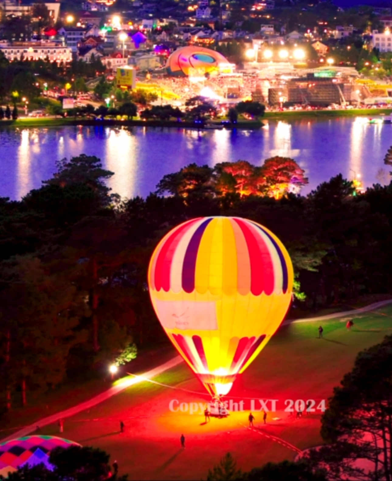 Khai mạc Festival hoa Đà Lạt 2024  #festival #dalat #2024 #dji #mavic3pro #nightscape #drone #dronelight #balloon #festivalhoadalat2024