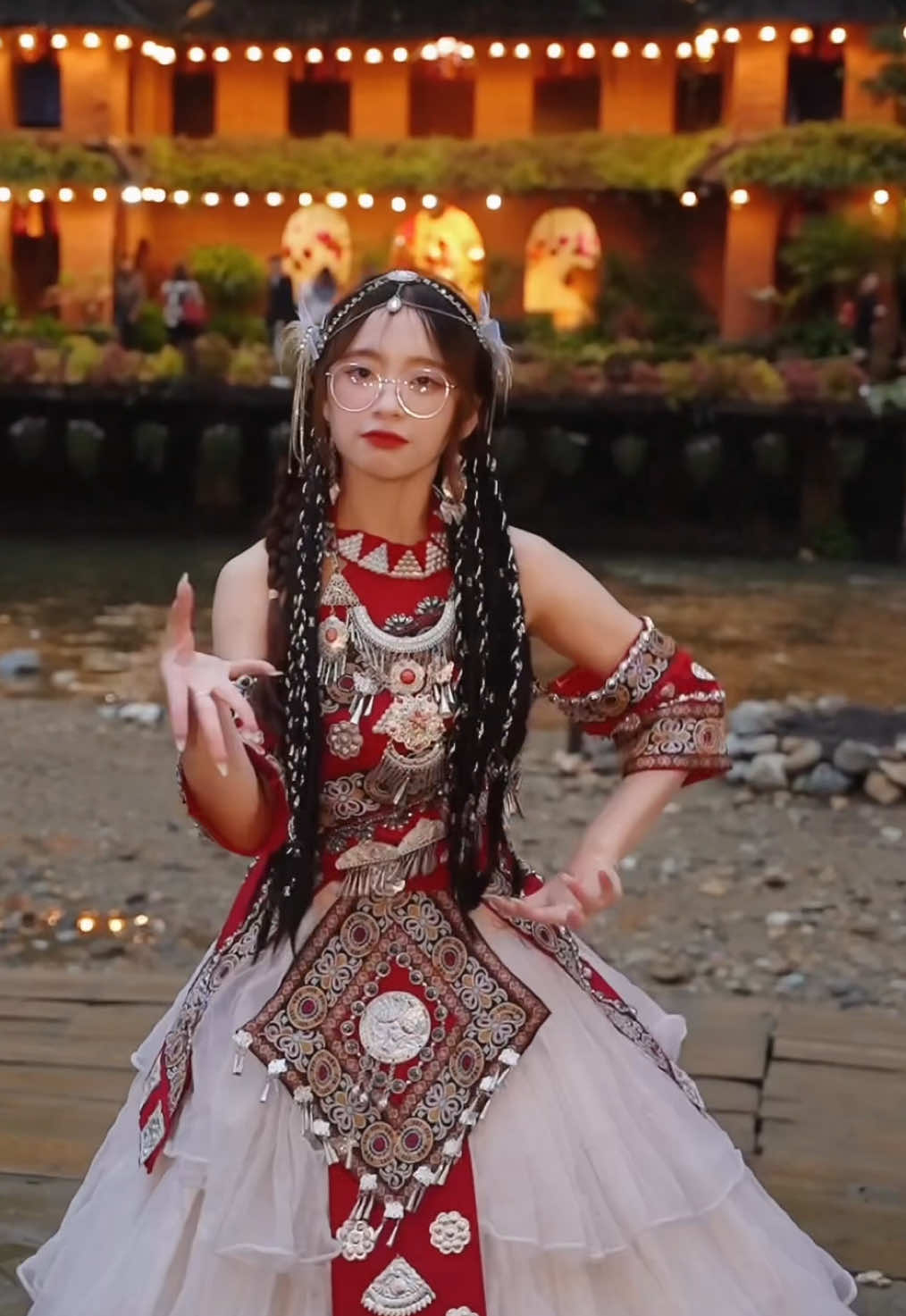 xuống bản tìm chải#nhachaymoingay #gemv #lunyentertainment #xuhuongtiktok #xuhuong #soundsofvietnam #xuhuong #trangsucbac 