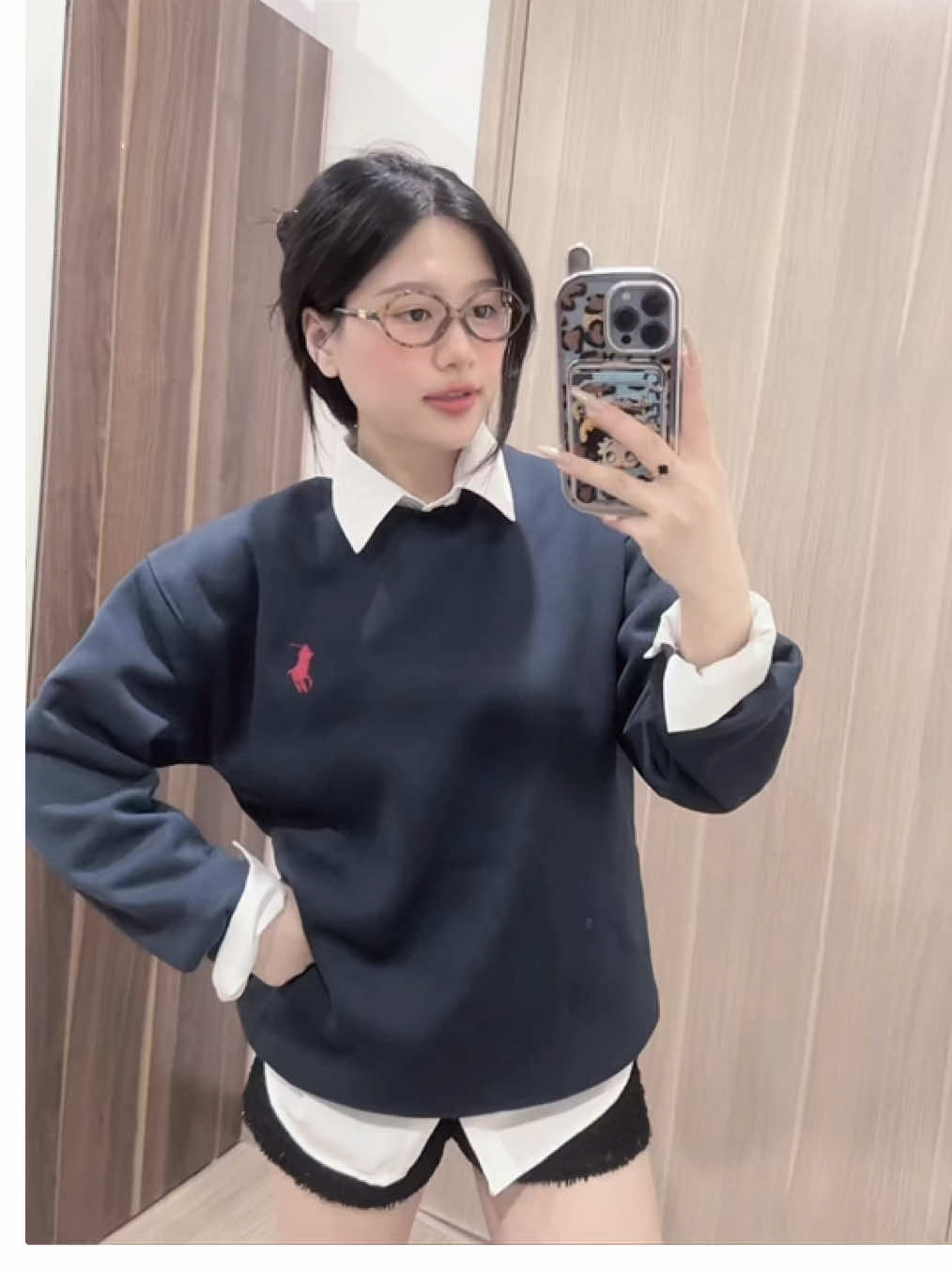 Áo nỉ sweater thêu con ngựa zá đầu 9 thuii 👩‍❤️‍💋‍👩 #xuhuongtiktok #aonibong #aotheungua #aosweater #h2ostore #aodoinamnu 