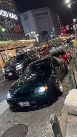 みんな見てくれる！写真撮ってくれる！声かけてくれる！そんな車両#スカイライン #シャコタン #車好きと繋がりたい #fypシ #r33 #gtr #エアサス #車好き #車好き女子 