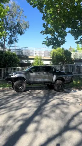 #fyp #4x4australia #4x4 #toyota #foryou #n80 #hilux #n80hilux #australia #offroad #lift 