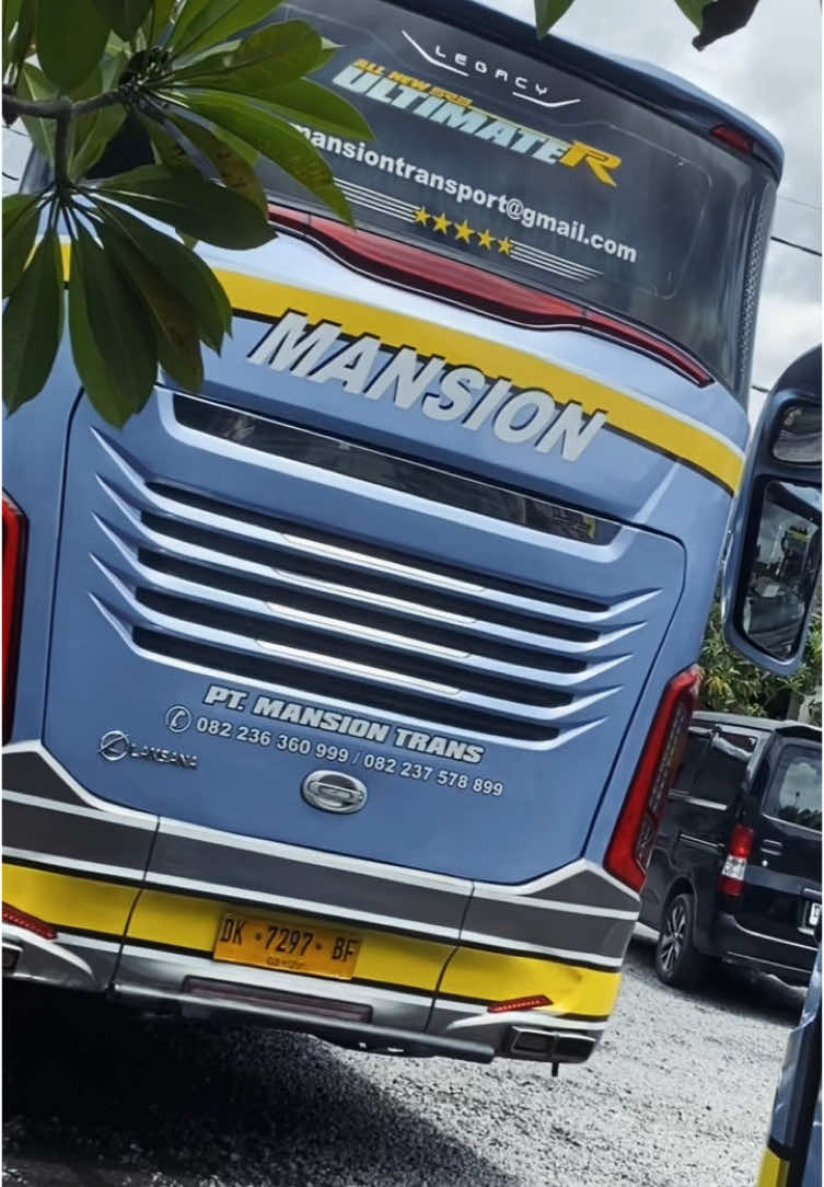 7 Desember 2024 Denpasar - Purwokerto MT 09 Denpasar - Temanggung MT 04 Denpasar - Jepara 1 MT 015 Denpasar - Jepara 2 MT 07 #mansion #busmalam #busmaniacommunity #akap #videobus #videobusindonesia 