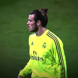 sekarang dia ada di mana ya ko nggak perna keliatan #garethbale 