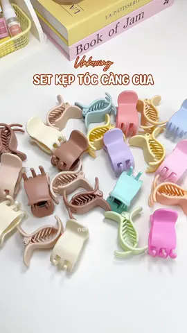 Set này vừa hạt dẻ mà lại xinhh lắmm mí nàng uii, tính ra chỉ 2🐠/ chiếc thui á #setkepcangcua #kepcangcua #keptoc #setkeptoc #keptocxinh #kepcangcua5rang #unbox #unboxing #review #xuhuong #trending #fyp #muataitiktokshop 