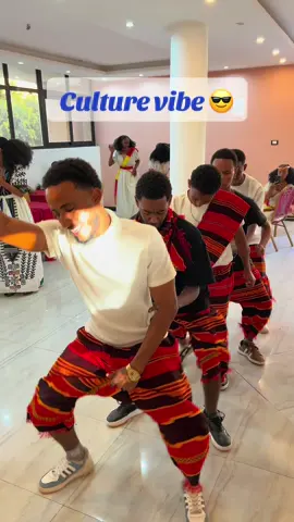 🕺🕺🕺 #vibes  #culture #dancer #school #schoollife #friendship @Alos_____ @ALAZAR @Abel @Ermias 