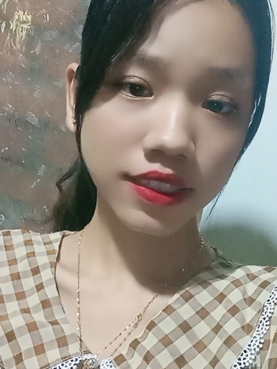 #trending #မိန်းခလေးပဲအချော့တော့ကြိုက်တယ် @M #မိဘထက်နင်ပိုချစ်မှာလား??😜 