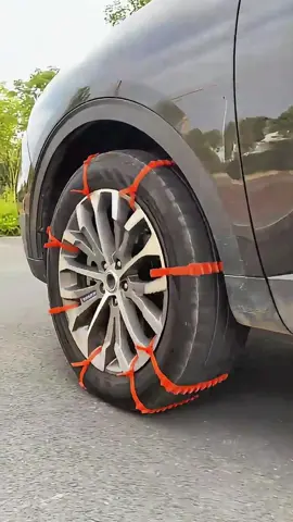 On snowy days, cars are prone to skidding.Get ready to wear these anti- skid chains, you won't have to worry about skidding anymore#fyp #Tiktok #Anti slip chains #Car anti-skid chains #Bicvcle anti-skid chains #Emergencv anti-skid chains #Recommendeditems