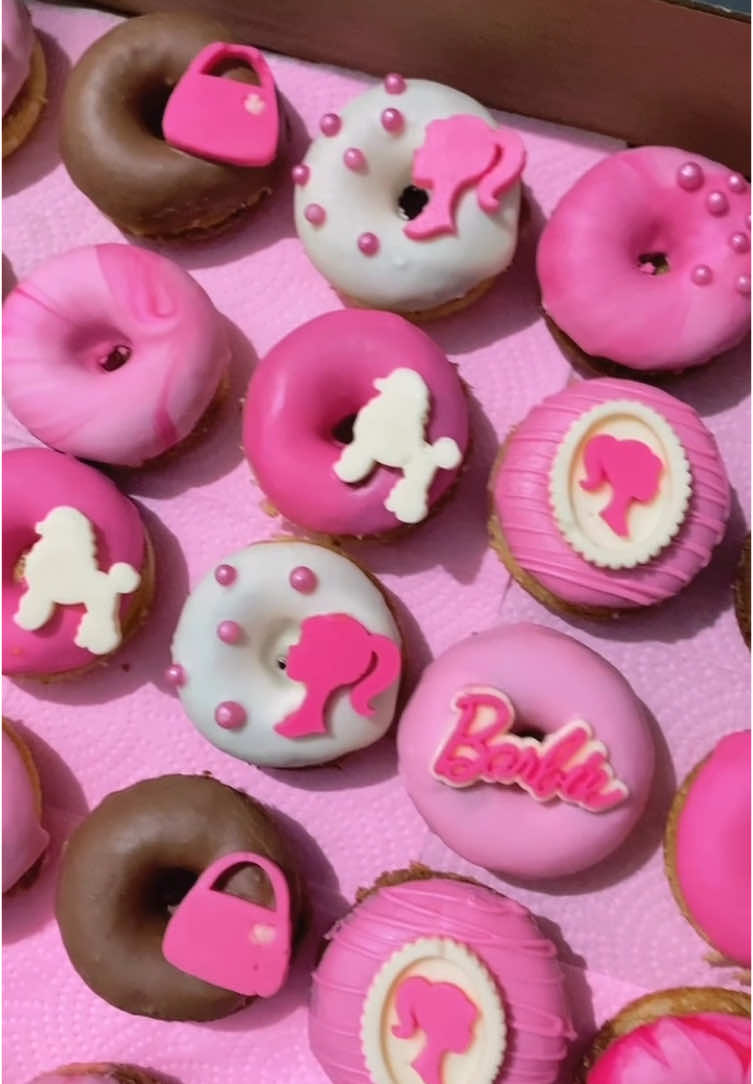 Mini cake  Donuts tema da barbie ♥️#minidonuts #minicakedonuts #donutspersonalizados #minidonuts🍩 