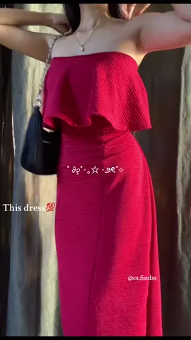 This dress looks expensive✨♥️🥀 #dress #tubedress #outfitideas #outfit #christmasoutfit #fitcheck #elegantdress #titaoutfit #titafits #OOTD #trending #fyp #fypageシ 