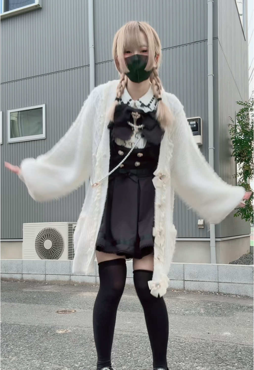 ニーハイくるくるして下がってくるの太ったからって聞いたけどまじ？😣#運営さん大好き #おすすめにのりたい #地雷系女子 #fyp 