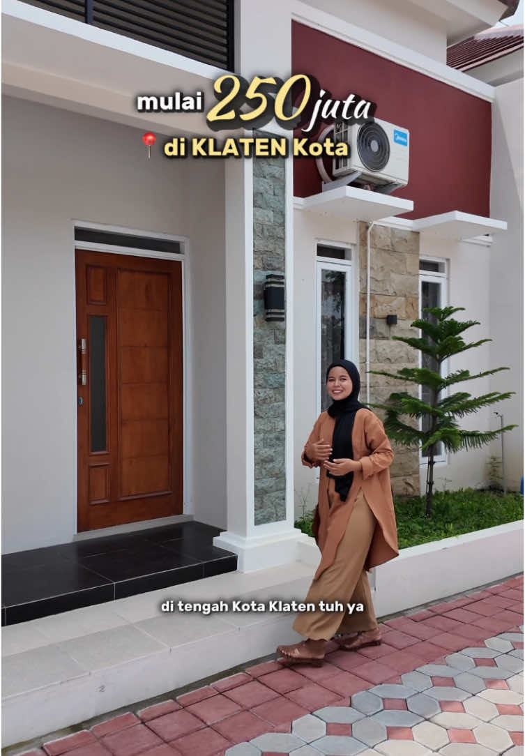 Definisi jatuh hati pandangan pertama 😩 aku suka banget sih sama desain bangunan & pemilihan warna cat nya, kelihatan mewah banget 😍 Buat harga start from 250juta sih menurutku ini harganya miring yaa, apalagi buat lokasinya juga di Klaten Kota loh 🥹 🖇️ Anugrah Anandita Karya Jl. Bypass Kartini, Mojayana, Mojayan, Klaten Tengah, Klaten #perumahanklaten #rumahmurahklaten #klaten #infoklaten #kavlingklaten #clusterklaten #perumahanmurah #rumahklaten #kabarklaten