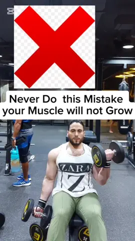 The Biggest mistake During biceps curl that can disrupt muscle grow . #workoutmotivation #tips #bodybuilding #gym #Fitness #gym #uk #egypt #uae #dubai #bodybuilding #personaltrainer 
