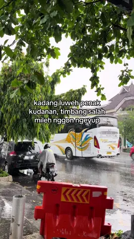 #fyp #foryou #4u #masukberanda #sad #sadvibes #hujan #jowopride #jowobaper #jowocidro #xyzbca #trend 