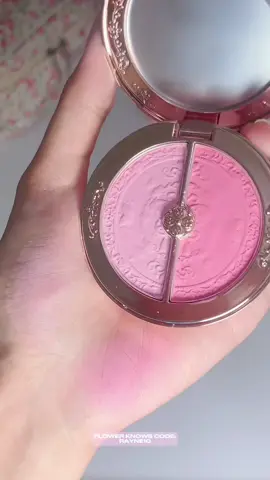 @Flower Knows Makeup Butterfly Cloud Collar Collection Rouge Box Duo Blush! 💗🌸 #flowerknows #butterflycloudcollar #flowerknowsmakeup #cbeauty #makeup #beauty #duoblush #flowerknowsblush #chinesemakeup #blush 