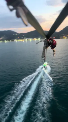 الباراشوت في بوكيت متعة #بوكيت #تايلند🇹🇭 #بانكوك #سفر #سياحة #طيران #جدة#الرياض #مكة #الدمام #العوالي #السعودية 