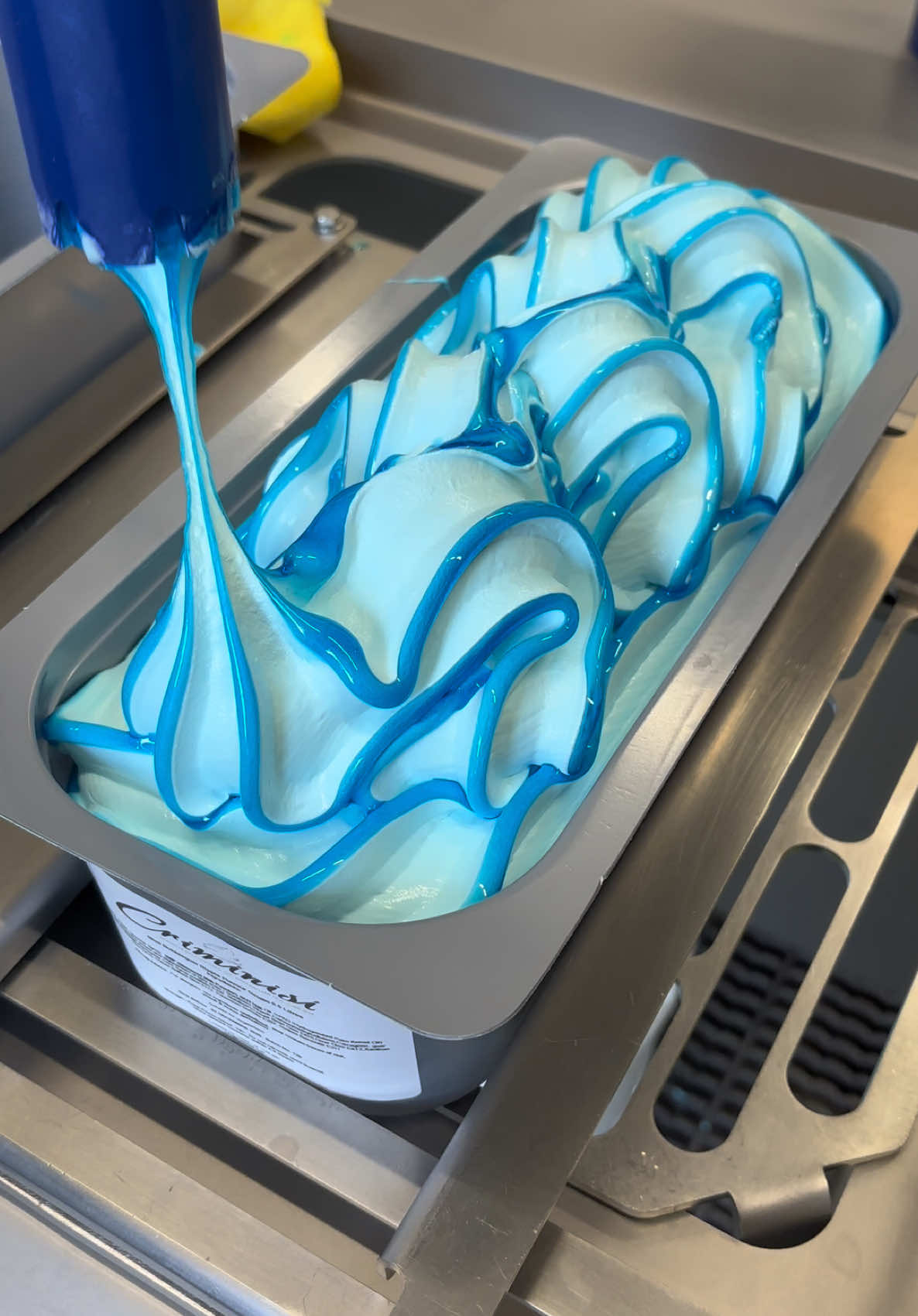 Criminisi Bubblegum Blitz Gelato🔵 Sensational🍦 #icecream #gelato #bubblegum #food #FoodLover #Foodie #satisfyingvideo #desserts #dessert #asmr #chocolate 