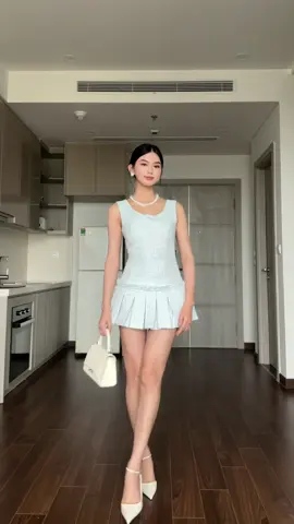Alice Dress 🩵 Thiết kế trẻ trung và năng động với form ôm tôn dáng, điểm xếp ly tinh tế, nổi bật với sắc xanh pastel ngọt ngào. Chất liệu dạ Tweed cao cấp kết hợp cùng chi tiết kim sa lấp lánh tạo điểm nhấn, giúp nàng tự tin tỏa sáng ở bất cứ đâu. From Sweetea with love  #sweetea #outfit #outfitideas #wintervibes 
