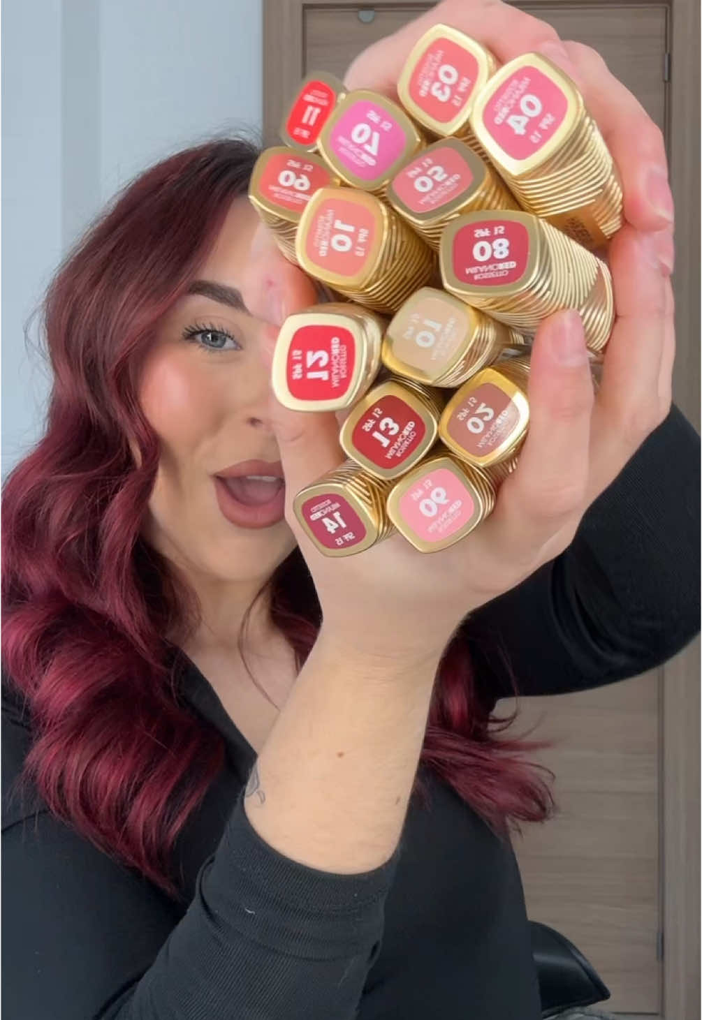 ¡Amigxs hay 14 tonos diferentes! 🫣💕 @Deborah Milano #deborahmilano #makeup #labiales #lipstick #maquillaje #lipcombo #nudelip #cherrylips #deborahmilanomakeup *pubIi