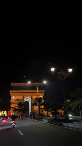 Punya kenangan apa disini 😅#kediri24jam #viral #tiktok #fyp #storytime #fyppppppppppppppppppppppp #aestetic #kedirilagi #simpanglimagumulkediri 