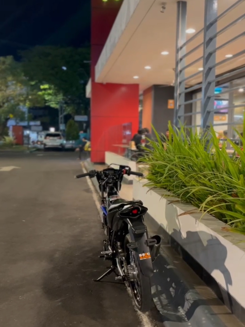 gak duit soalnya buat boreup😭 #satriaf150 #satria150fi_độ_kiểng #si_oyeng #kuebalaaap69 #daiichialloy #ANTIGEDOR #engineghoib #makassar 