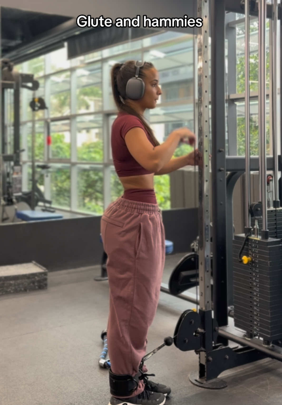 Glutes and hammiess (Deets on the video)  Full fit from @VQ FIT code: kiki  #Fitness #gym #workout #fitnessmotivation #healthylifestyle #GymLife #gymmotivation #muscle #fitnessmodel #exercise #girlswholift #fitnessinfluencer #instagramreels #explorepage #gymgirl #fitnessinspo #gymcrush #gymhoumor #gymrat #gymaesthetic #gymgirls #gymrelatable #gymfail #strongwomen #creatorsearchinsights 