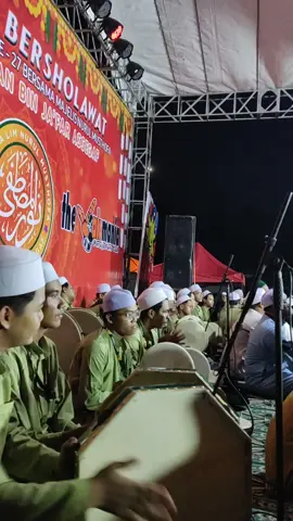 Thejakmania Bersholawat 👆🐯#nurulmusthofa2 #hadrohdaarulhijrah #sholawat #nurulmusthofa #jakmania 