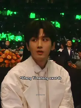 Sepanjang acara Ini orang paling lucuu. kaya anak ilang🤏😭😭 #iqiyiscreamnight2024 #chengyi #cdrama #foryou 