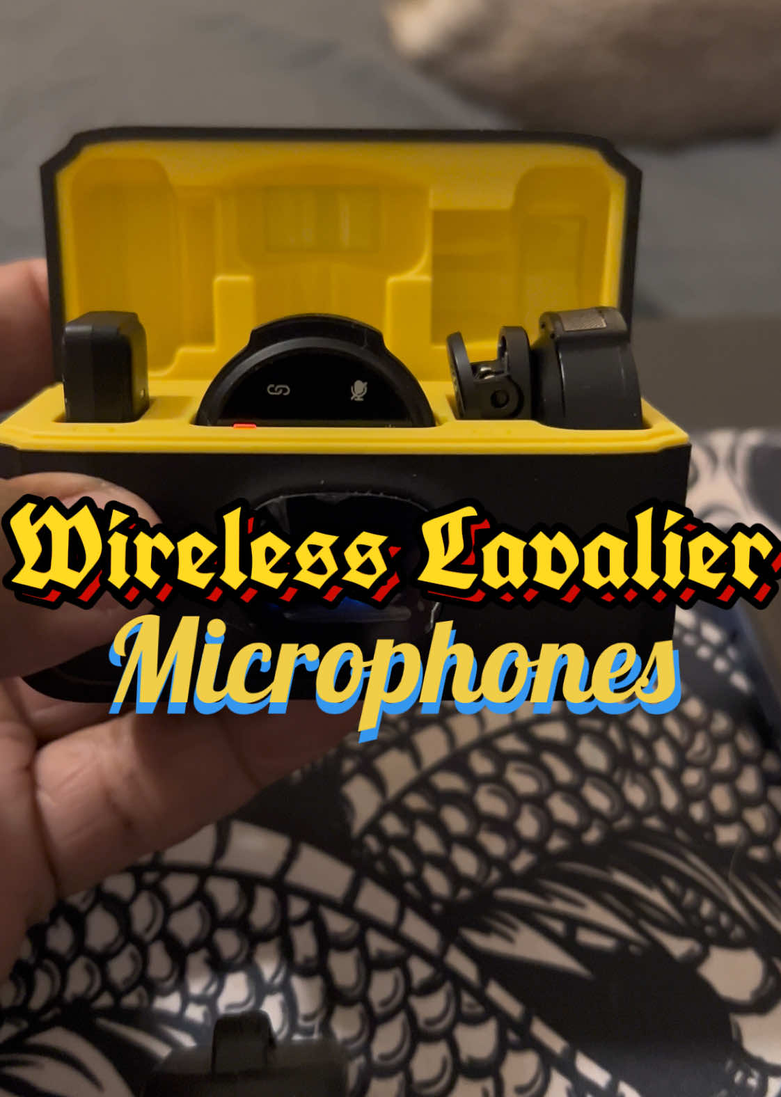 Wireless Lavalier microphones#creatorsearchinsights TikTokMadeMeBuylt #fallsale #tiktokfinds #fallshopping #tiktokshop #tiktokshopblackfriday #spotlightfinds #giftsforher #giftsforhim  @ChristopherT  @ChristopherT  @ChristopherT 