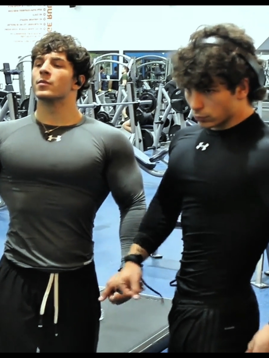 real real. #anabolicmotivation #gym #manicmike #dexter #GymTok #trentwins #discipline #real #tiyanmotiv8 #dedication #caffeine 