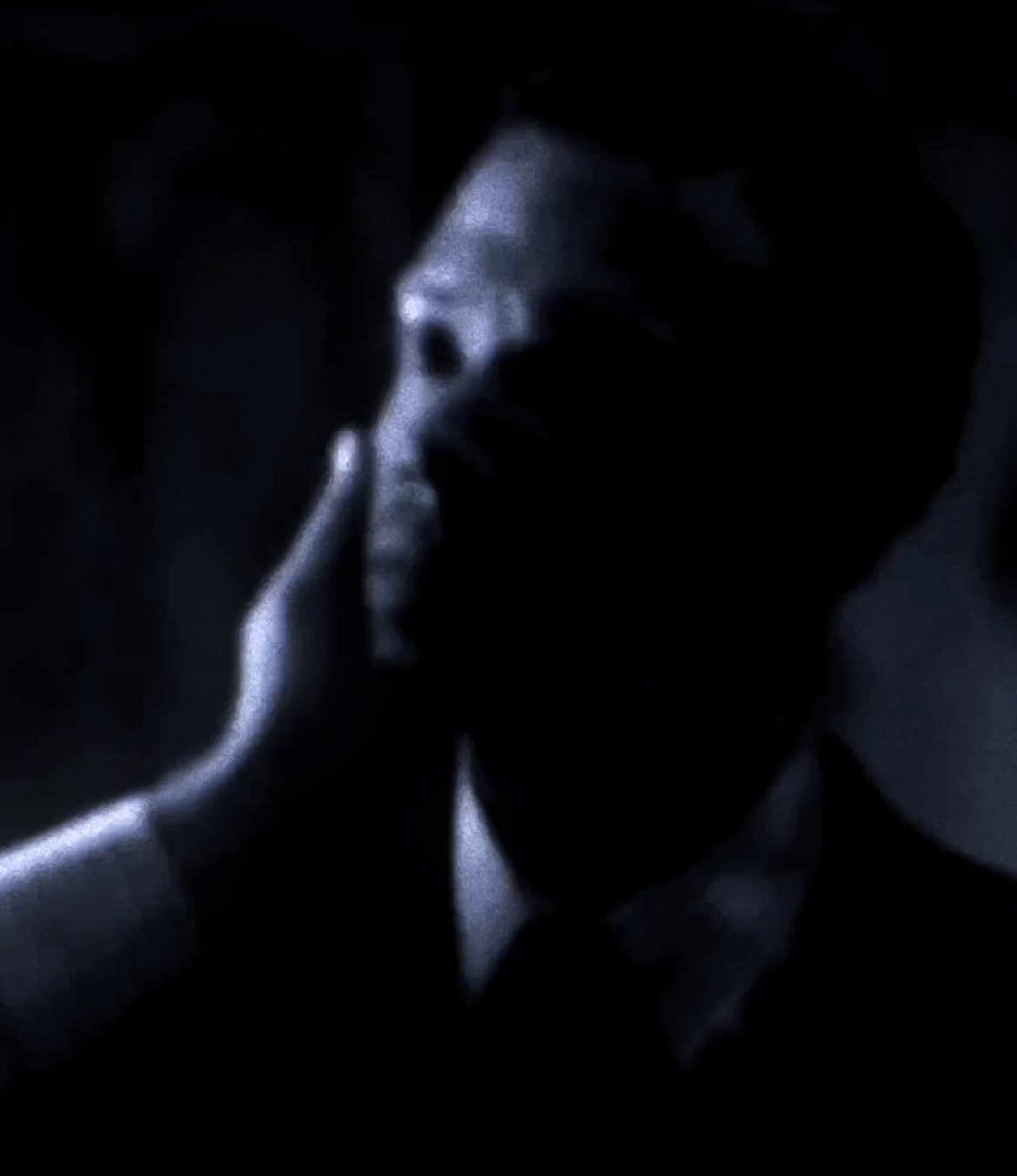 so close to winter break i can taste it // scps: (s1) choreomanics & (s2) cordeliavenscenes #interviewwiththevampire #iwtv #iwtvedit #louisdepointedulac #ldpdl #louisdepointedulacedit #ldpdledit #loustat (?) #lesdaughter (kinda) #vsp #fyp 
