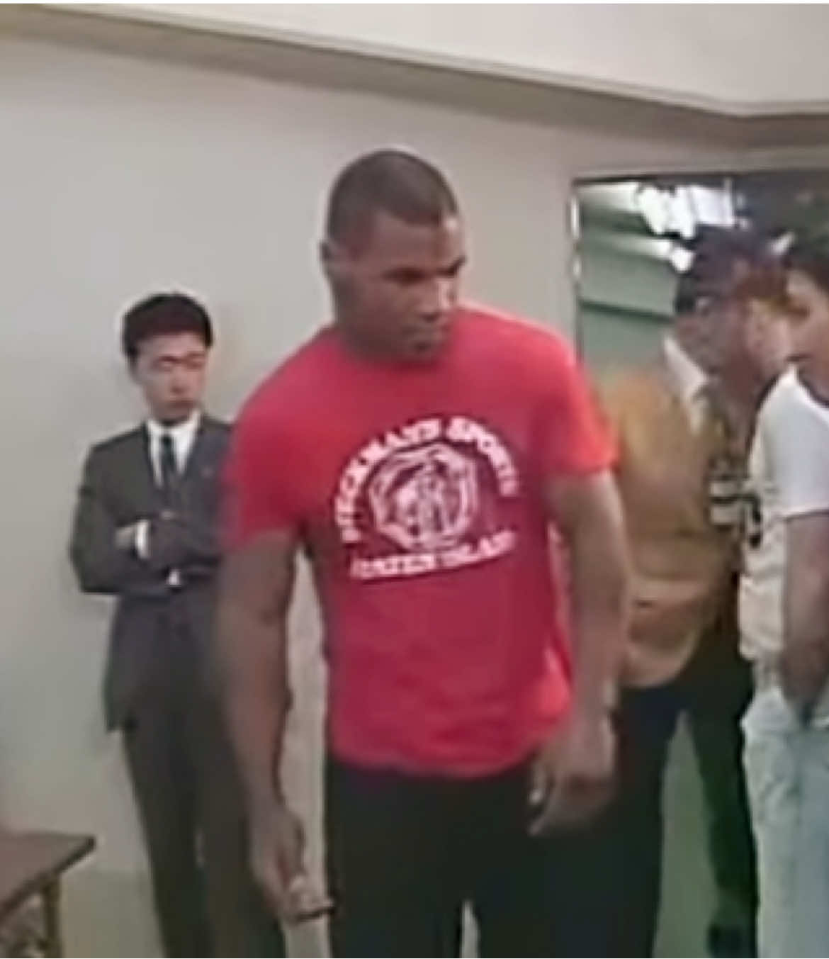 Mike Tyson Shadow Boxing #miketyson #shadowboxing #old #legend #prime #ironmiketyson #boxing🥊 #sport #fy #foryou 