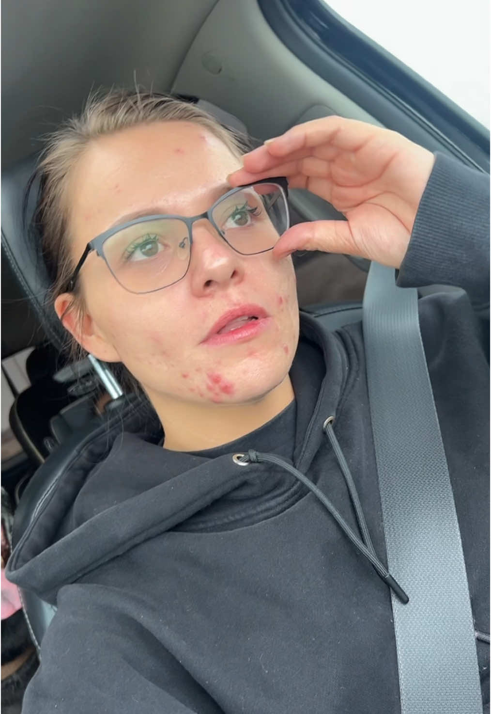 Puffy eyes no more. #skincare #skinroutine #fyp #foryoupage 