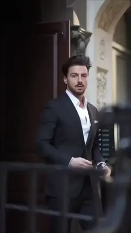 Blazer Masculino Slim 2 Botões Corte Italiano + Qualidade por R$149,90.  Quer o link? Comenta quero.  https://s.shopee.com.br/7KgM82frK3?share_channel_code=1 #shopee  #achadinhos  #modamasculina 