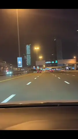 #Dubai Beautiful day at night in dubai with #kamro aman_aman amazing song #amanaman 