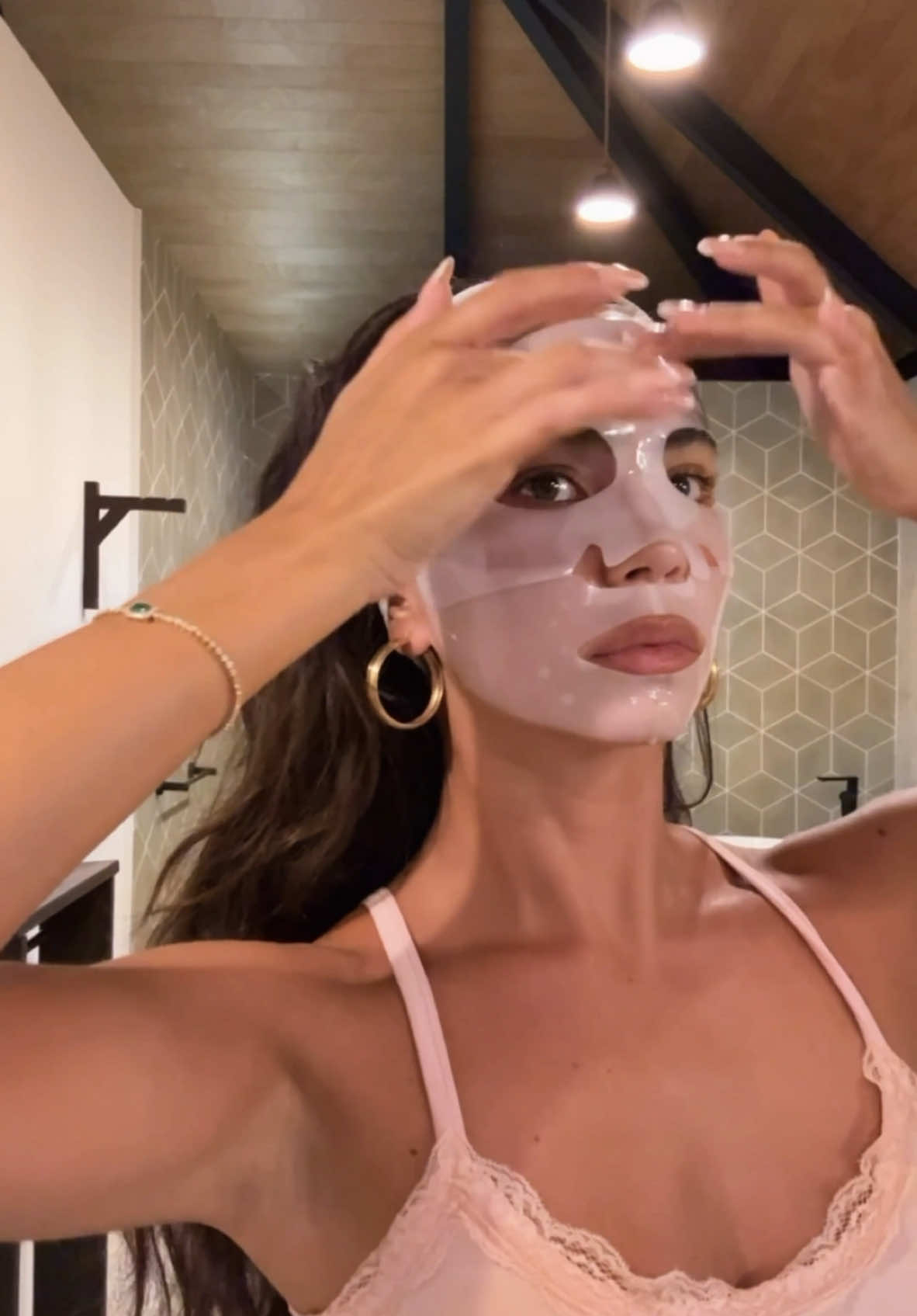 my glass skin fix using @ROUND LAB #roundlab #glassskin #collagenmask