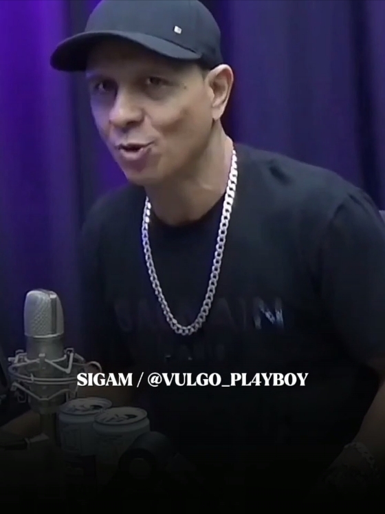 MC barriga - compasso  . . . #funk #funkprastatus #mcbarriga #musica #vulgo_pl4yboy #tipografia #funkpaulista #reliquia #funkdasantigas #funksp #tonycountry #acapella #lyrics #tipografiasmusicas #deixaolikeesegue #fyp 